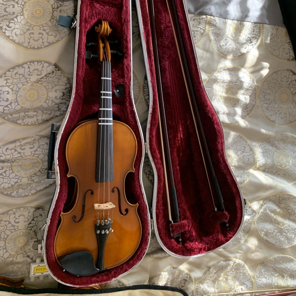 4/4 Lisle violin